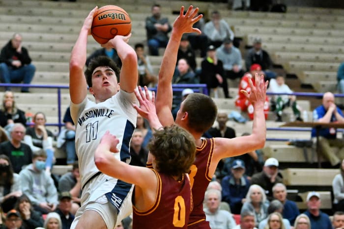 a Wilsonville Redmond 5A Oregon boys basketball quarterfinal 2024 Leon Neuschwander 58